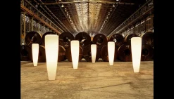 Große Obice Gartenbeleuchtung aus Polyethylen niedriger Dichte mit Leuchtstofflampen-Set von Giorgio Tesi für VGnewtrend