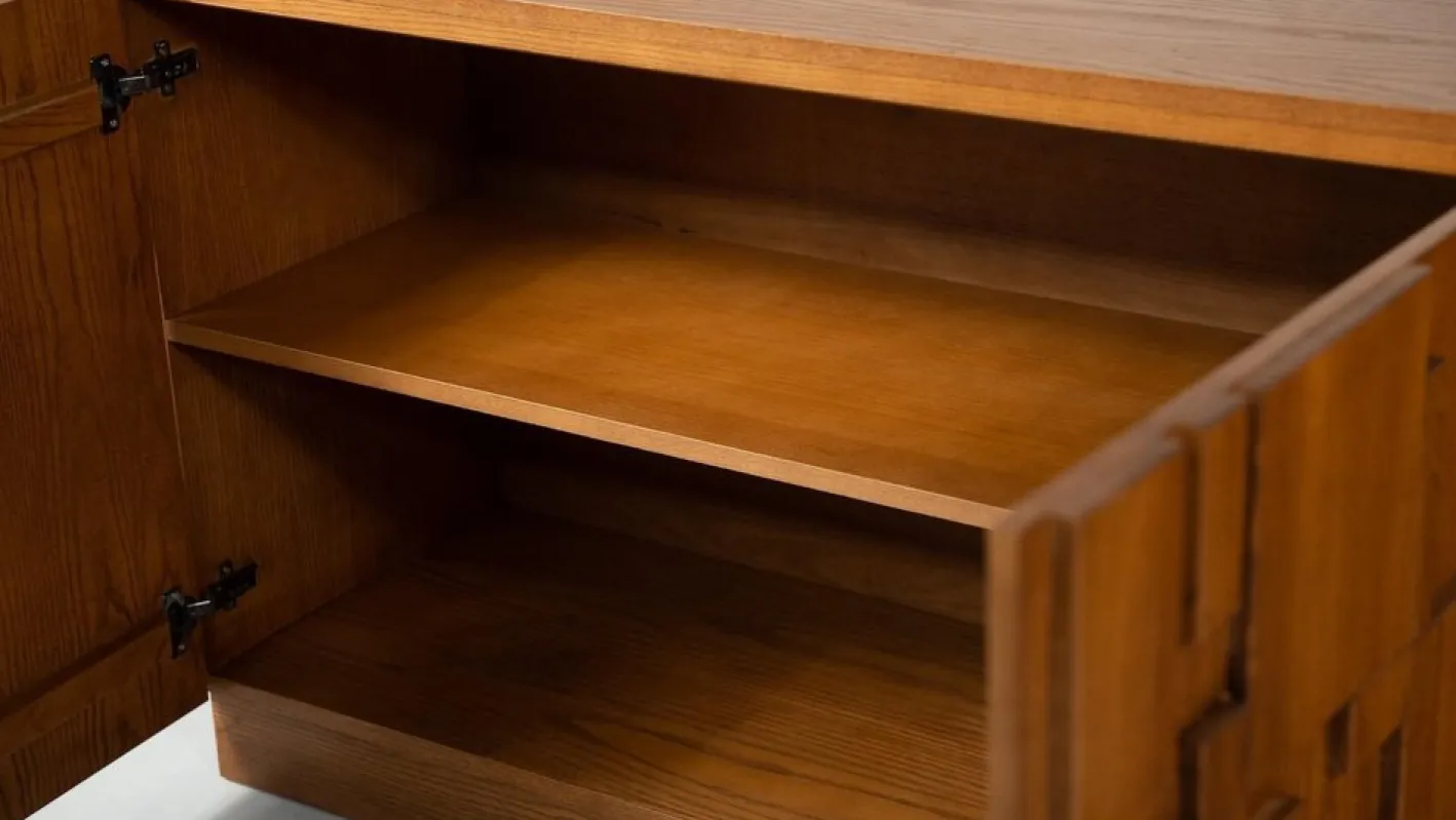 Großes brutalistisches italienisches Sideboard