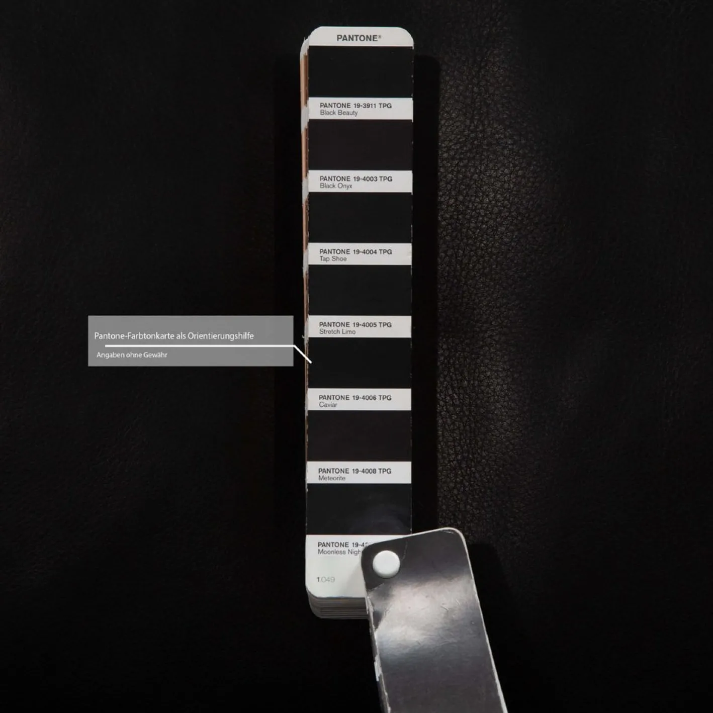 Hamilton Ecksofa aus schwarzem Leder von Minotti