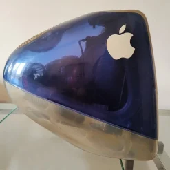 iMac G3/350 Slot-Loading Computer von Apple, 2000, 3 . Set