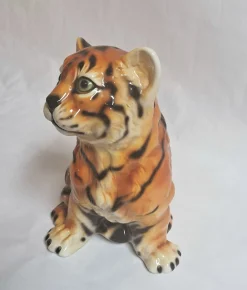 Italienische Skulptur eines Tigerjungen aus Keramik, 1970er