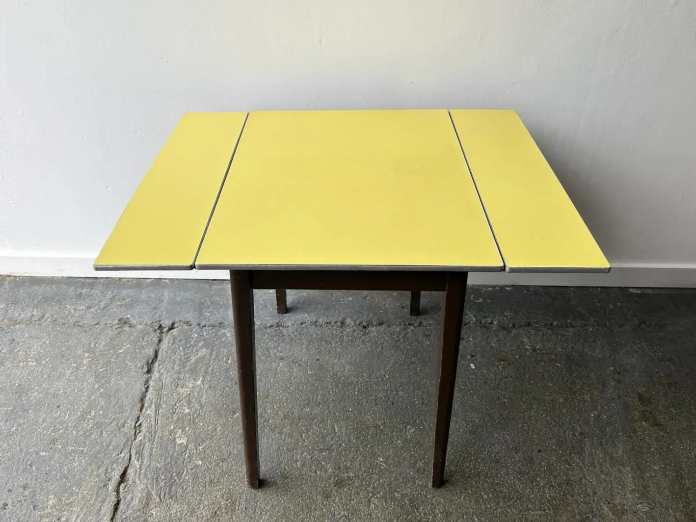 Mid-Century Formica Drop-Leaf-Esstisch