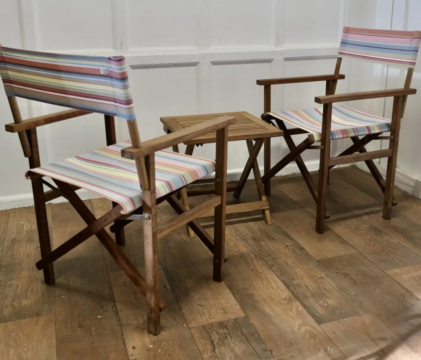 Mid-Century Stühle & Couchtisch, 1960er, 3er Set