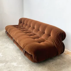 Modell Soriana Drei-Sitzer Sofa mit Braunem Bezug von Afra & Tobia Scarpa für Cassina, 1970er
