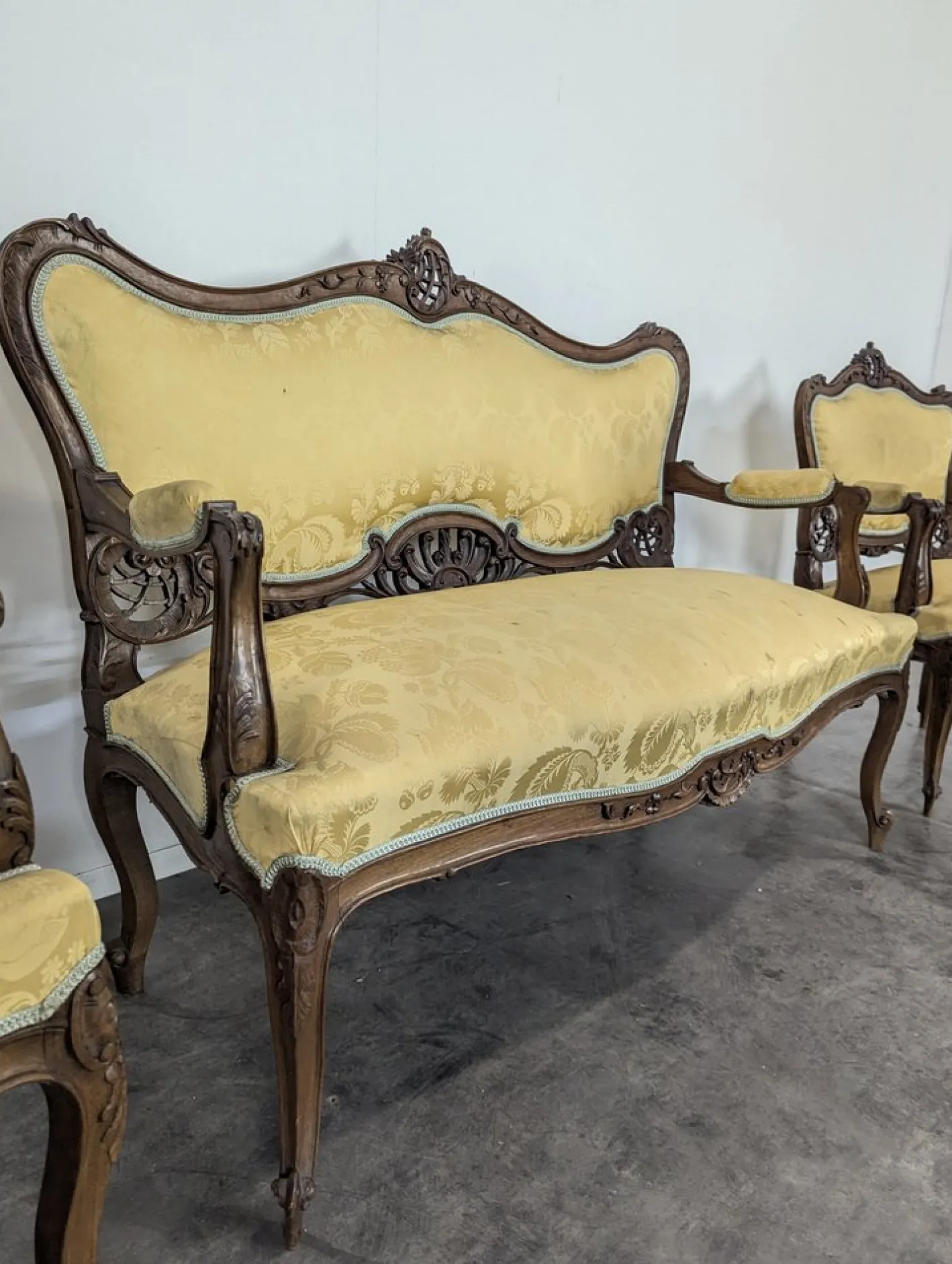 Napoleon III Wohnzimmergarnitur aus Nussholz