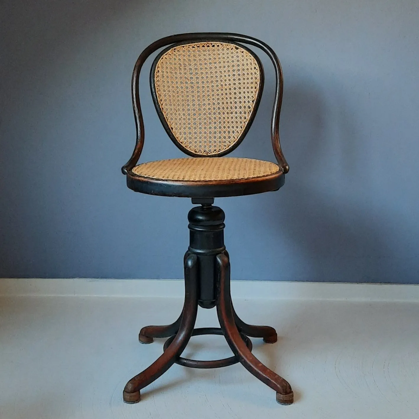 Nr. 5101 Drehhocker von Thonet, 1900er