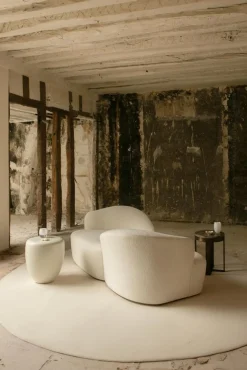 One 2 One Nussholz Conversation Seat von Reda Amalou Design