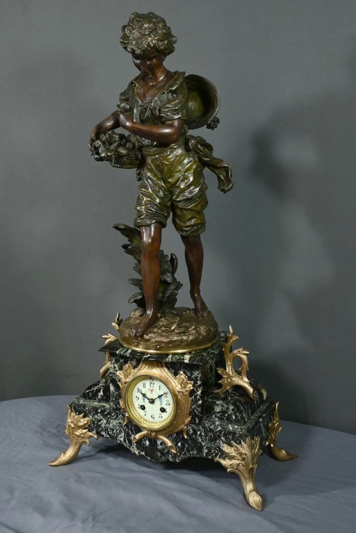 Pendel aus Regulate und Marmor von A. Moreau, 1890er