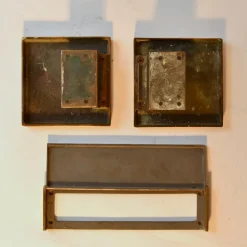 Quadratische Push-and-Pull-Türgriffe und Briefkasten aus Bronze, 3 . Set