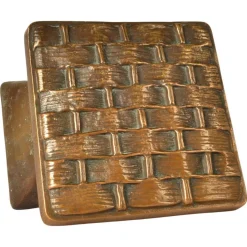 Quadratischer Push & Pull Türgriff aus Bronze mit Korbrelief, 1970er