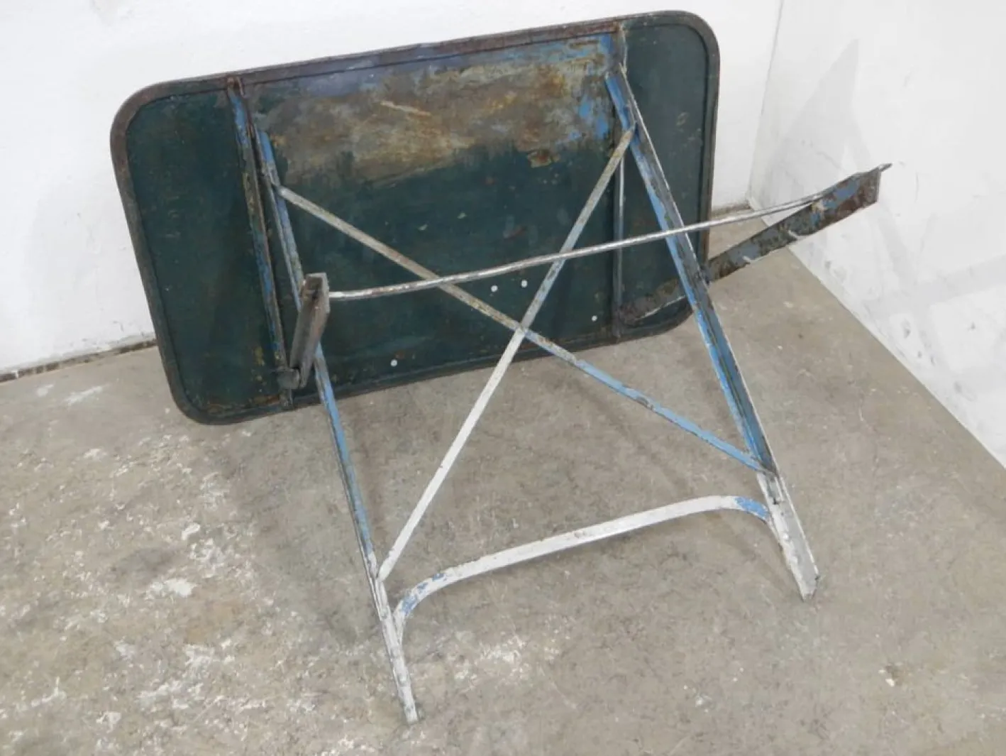 Rechteckiger Gartentisch, 1950er