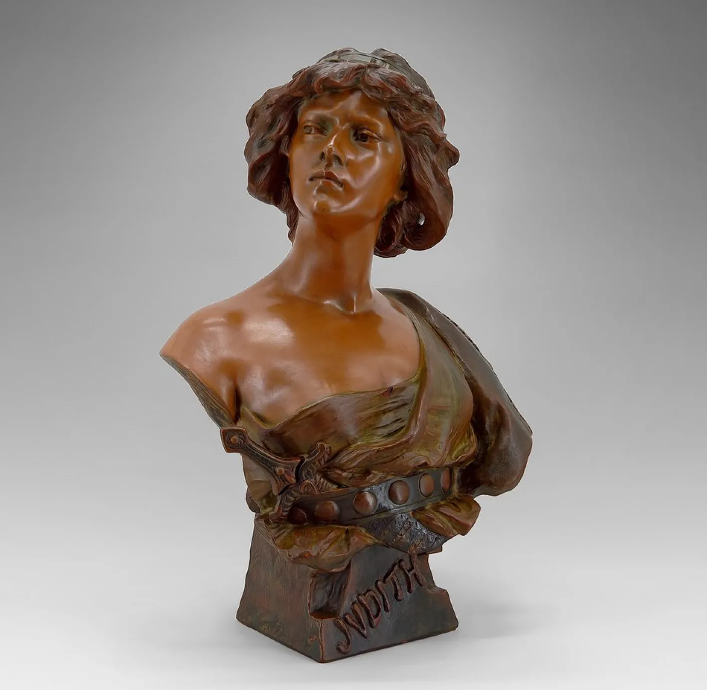 Ricardo Aurilli, Büste der Judith, 1900, Terrakotta