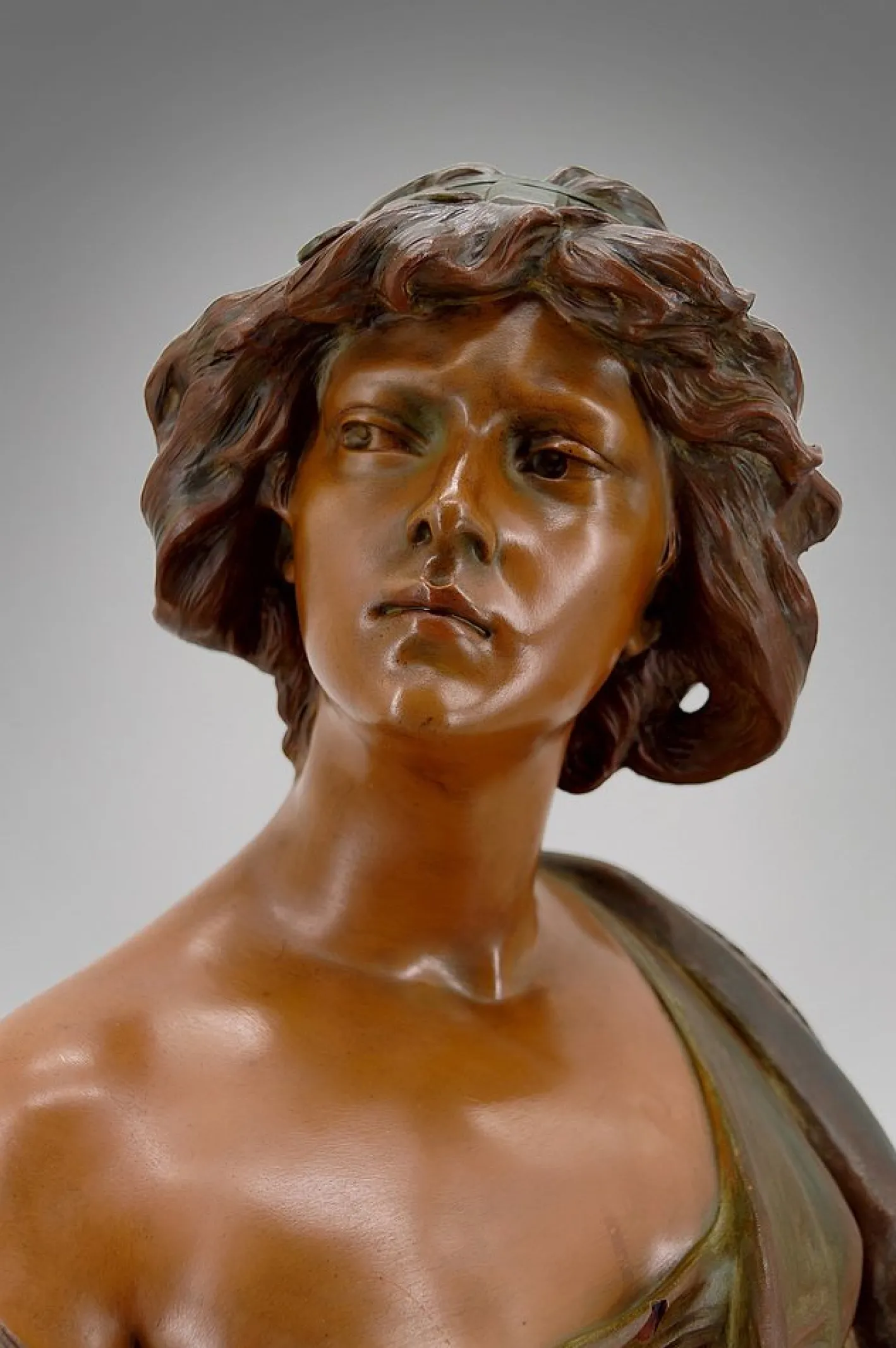 Ricardo Aurilli, Büste der Judith, 1900, Terrakotta