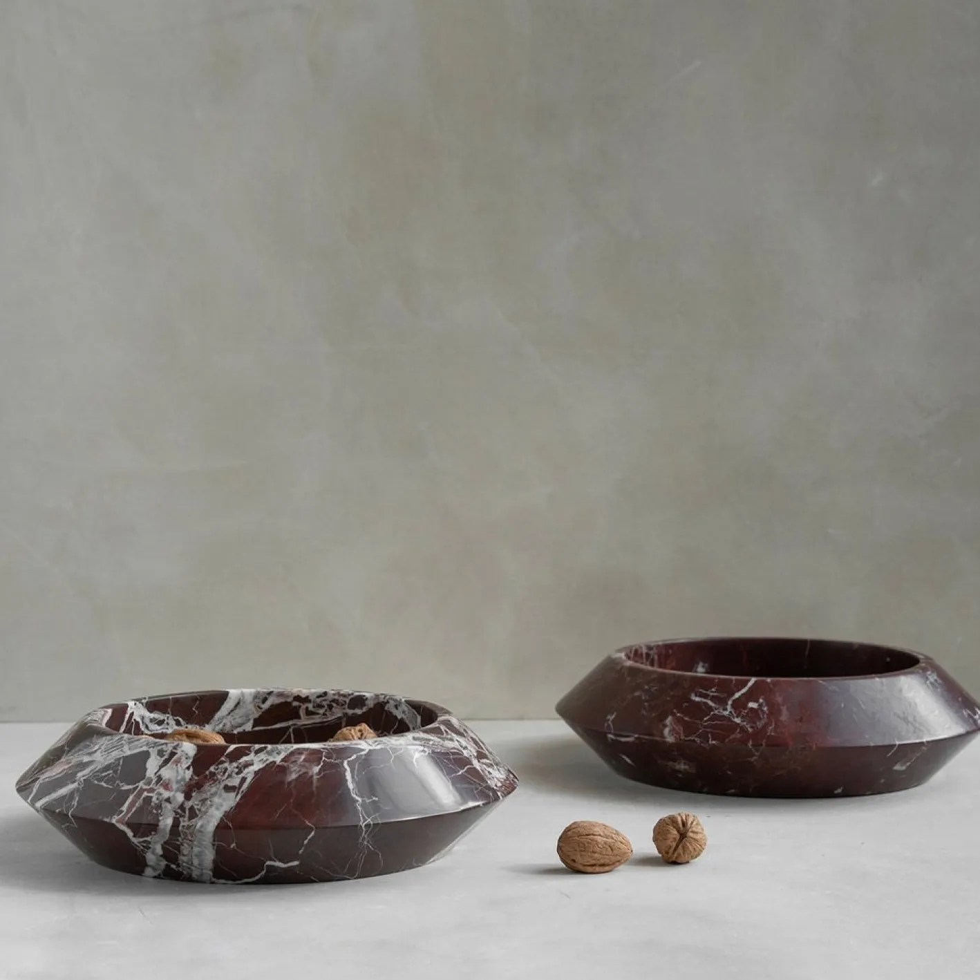 Rosso Levanto Marmor Eclipse Schale von Kiwano Concept