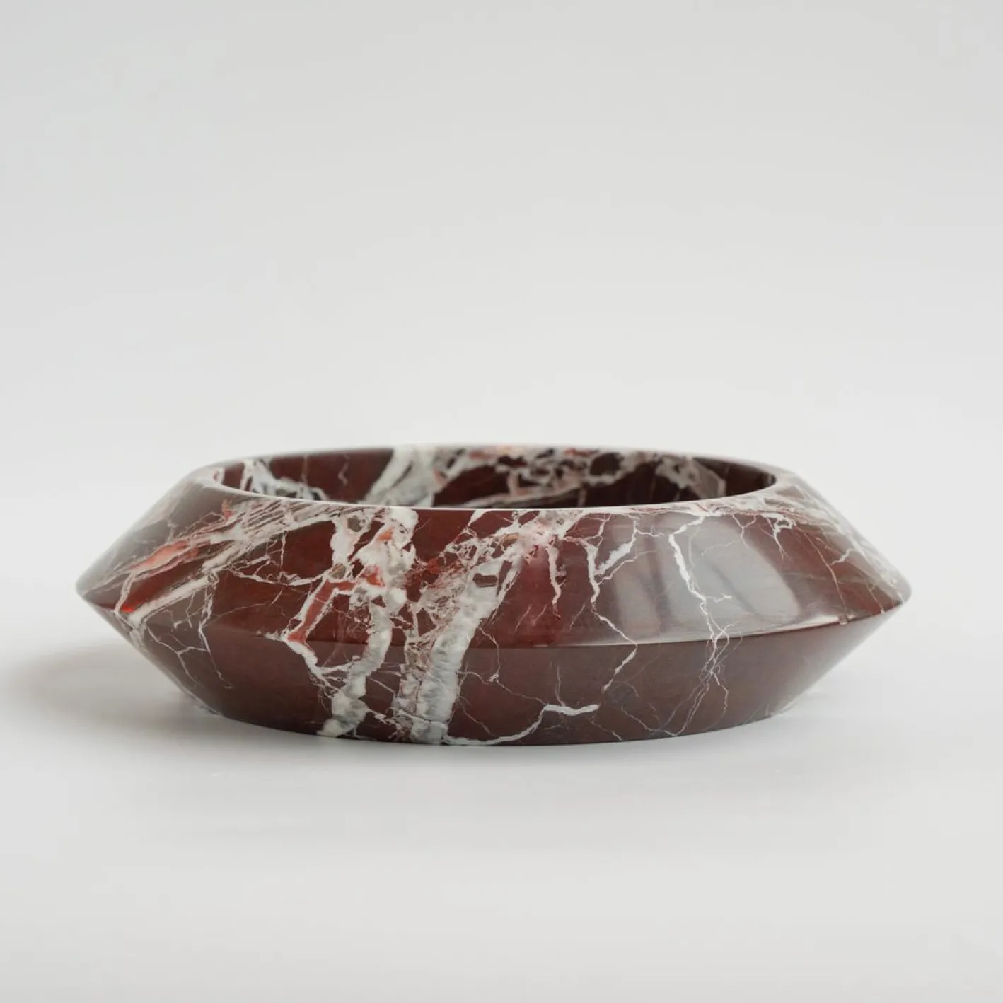Rosso Levanto Marmor Eclipse Schale von Kiwano Concept