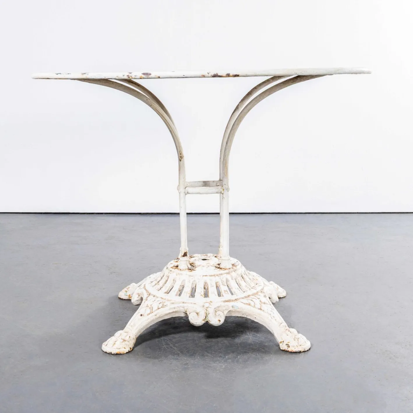 Runder Französischer Gartentisch, 1950er