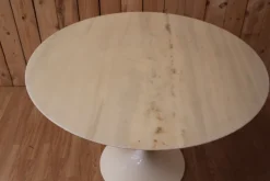 Runder Tisch aus Tulip Calacatta Marmor von Eero Saarinen für Knoll Inc, 1960er