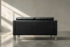 Schwarzes dänisches Mid-Century 2-Sitzer Ledersofa, 1970er