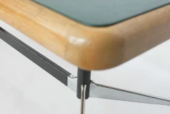 Segmentierter Eames Tisch von Charles & Ray Eames für Herman Miller