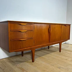 Sideboard aus Teak von Jentique, 1960er