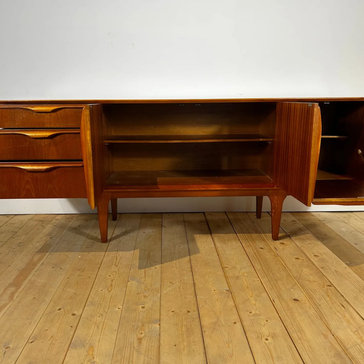 Sideboard aus Teak von Jentique, 1960er