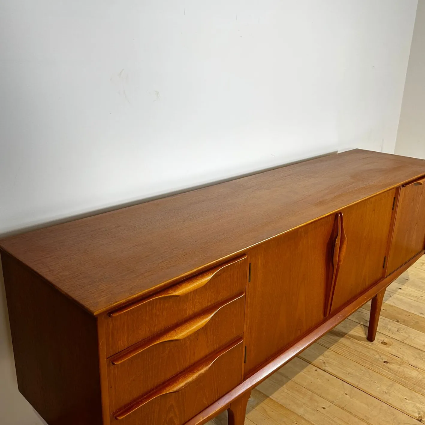 Sideboard aus Teak von Jentique, 1960er