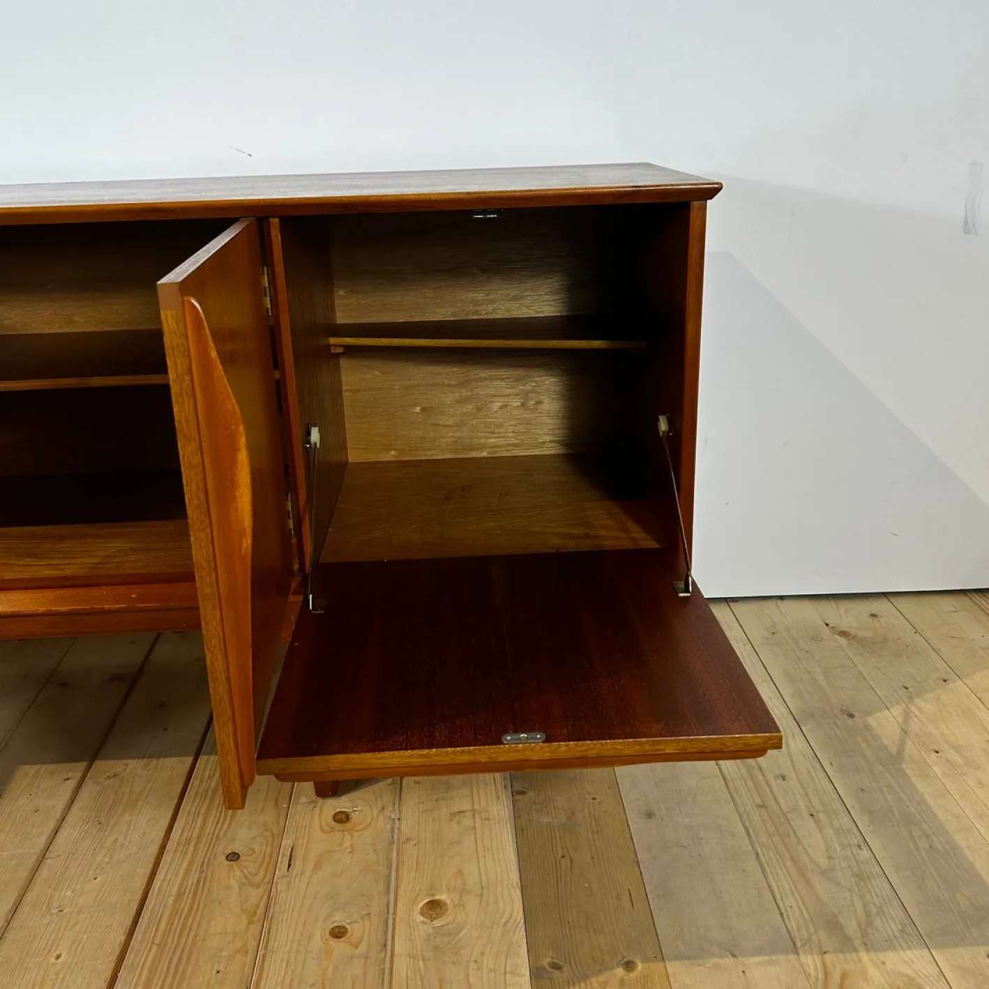 Sideboard aus Teak von Jentique, 1960er