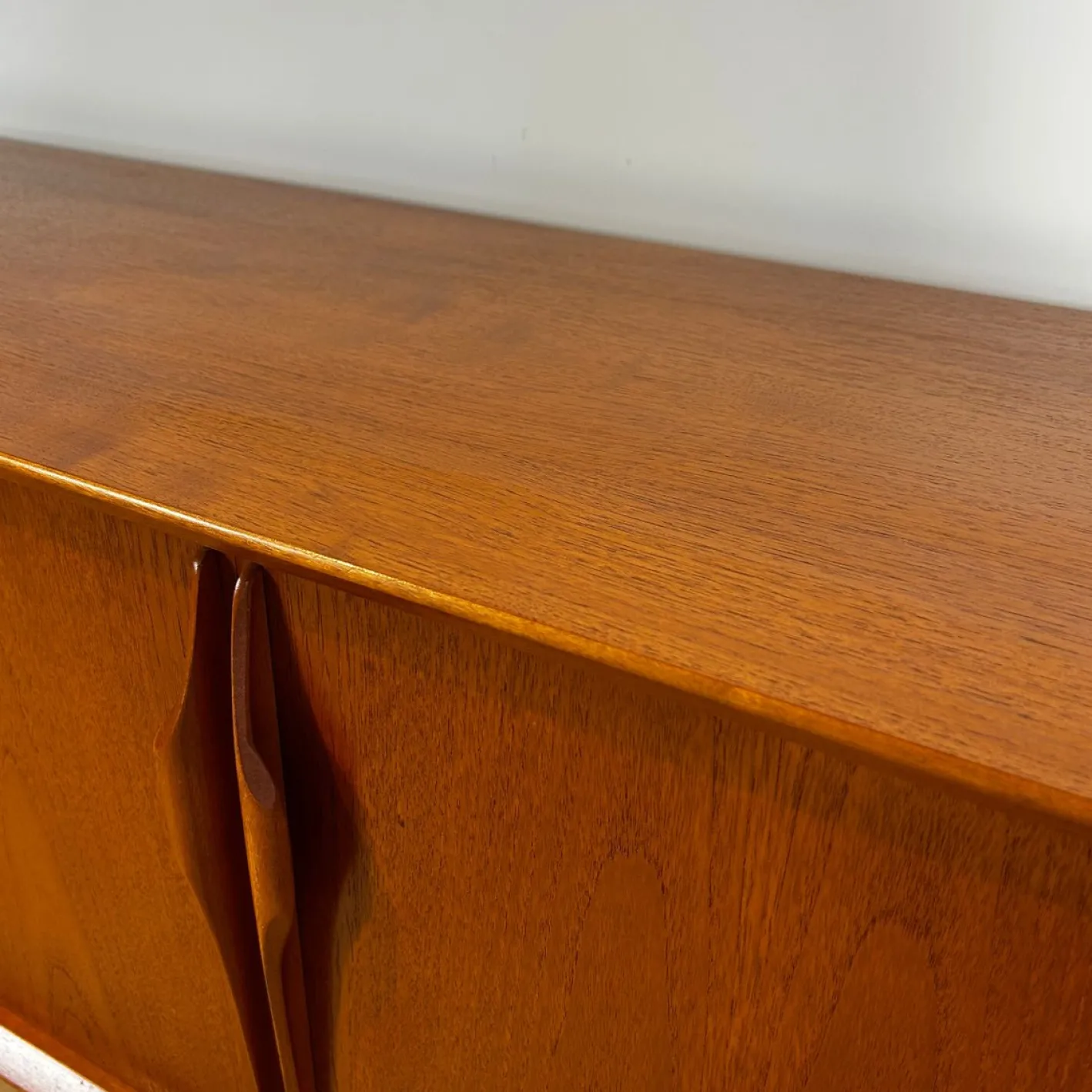 Sideboard aus Teak von Jentique, 1960er