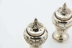 Silberne Salz- und Pfefferstreuer, 2er Set