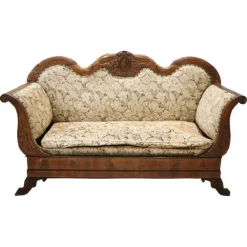 Sofa aus geschnitztem Nussholz, 19. Jh.
