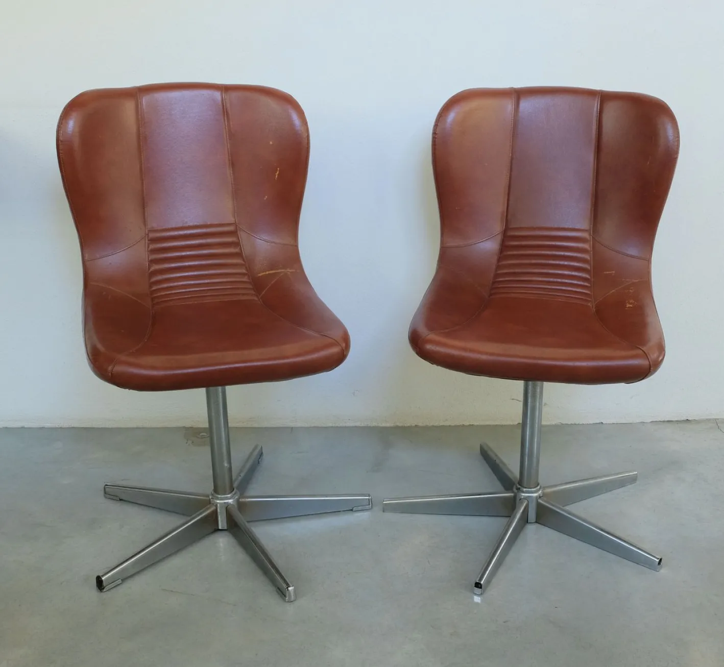 Space Age Drehsessel aus Öko-Leder, 1960er, 2er Set