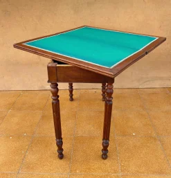 Spieltisch aus Eiche mit grüner Filzplatte, 1920er