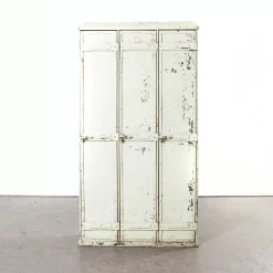Spind mit Drei Türen von Forge De Strasbourg SNCF, 1920er