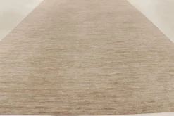 Textural Teppich in einem weichen Beige von Rug&Kelim