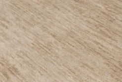 Textural Teppich in einem weichen Beige von Rug&Kelim