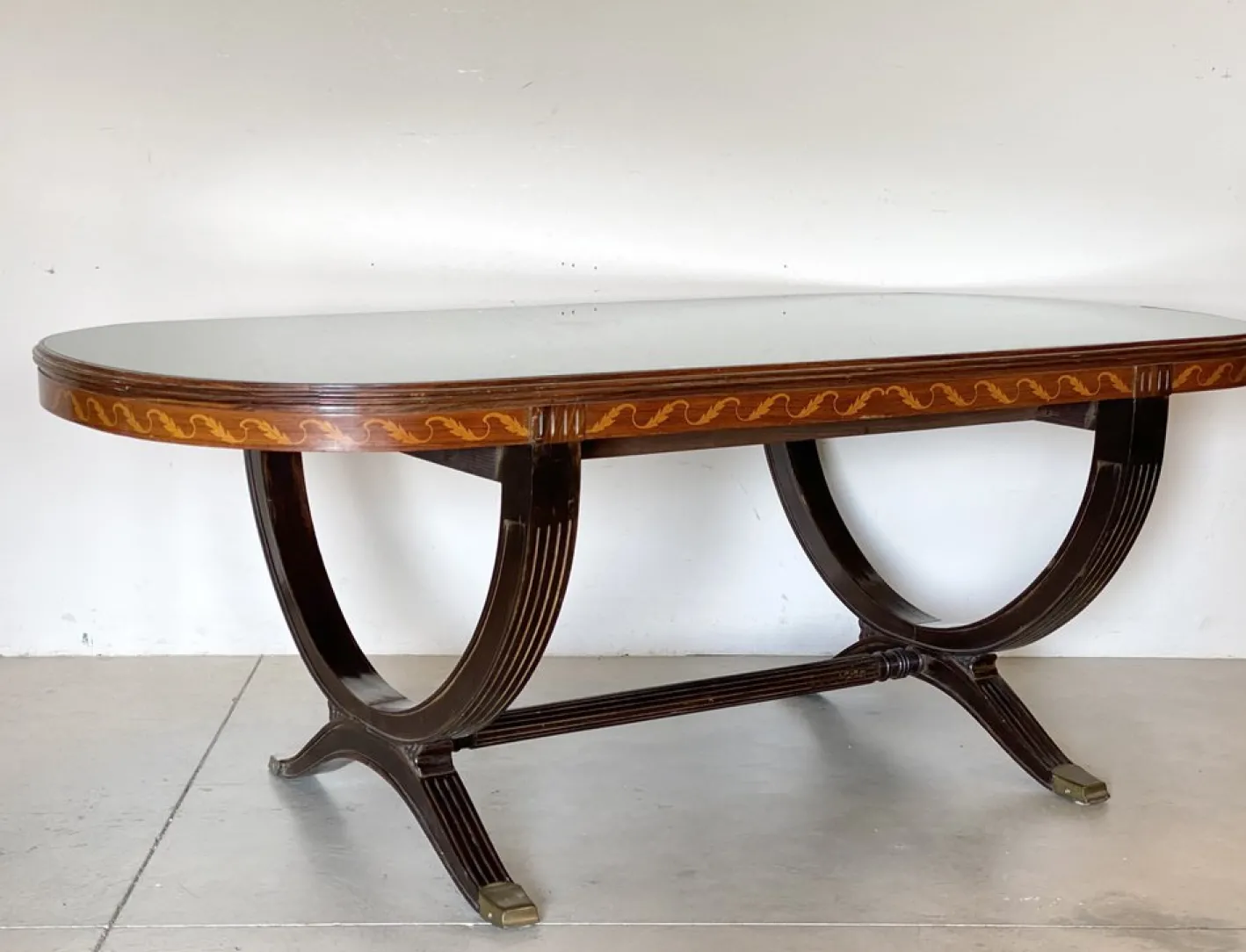 Tisch im Paolo Buffa Stil, 1940er