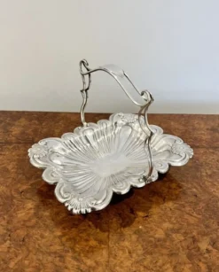 Versilberter Edwardischer Kuchenkorb, 1900er