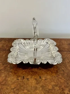 Versilberter Edwardischer Kuchenkorb, 1900er