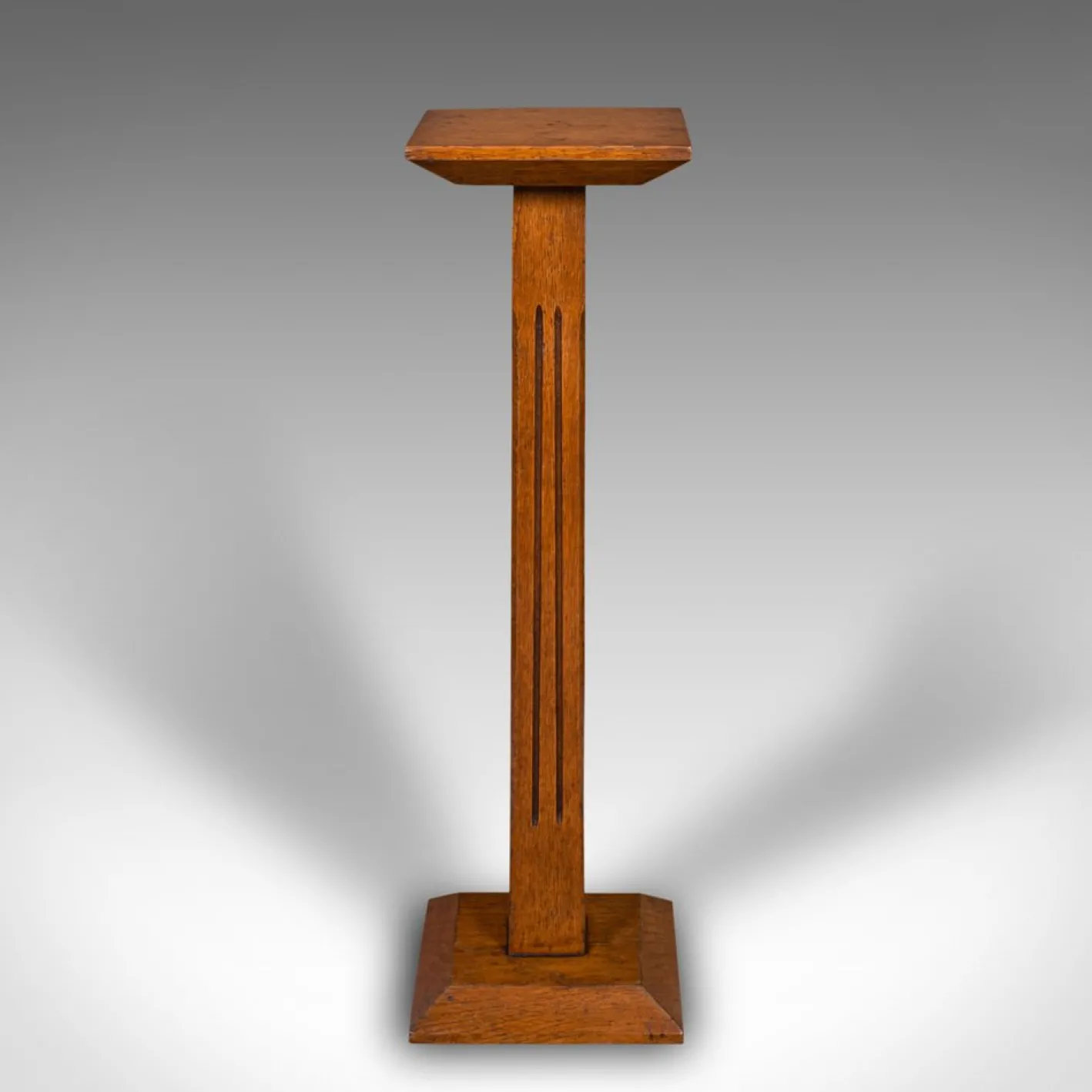 Viktorianischer Englischer Eichensockel, 1880er
