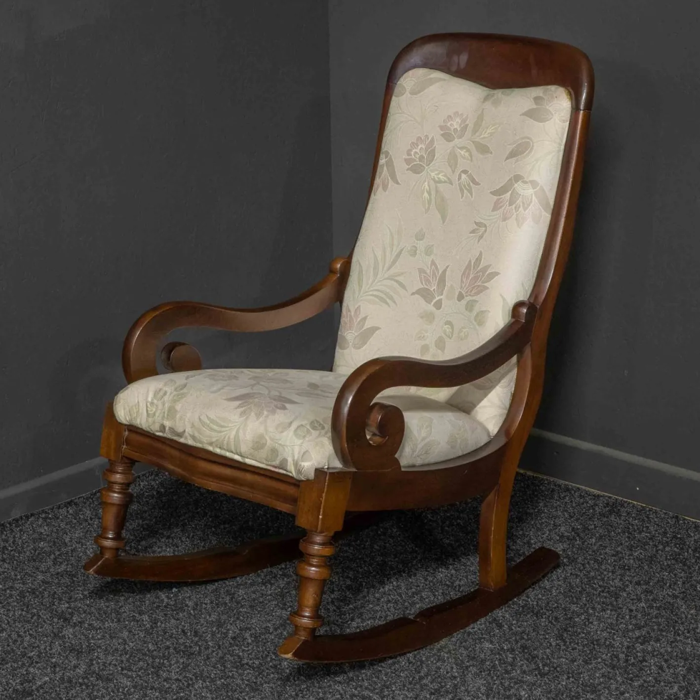 Viktorianischer Schaukelstuhl