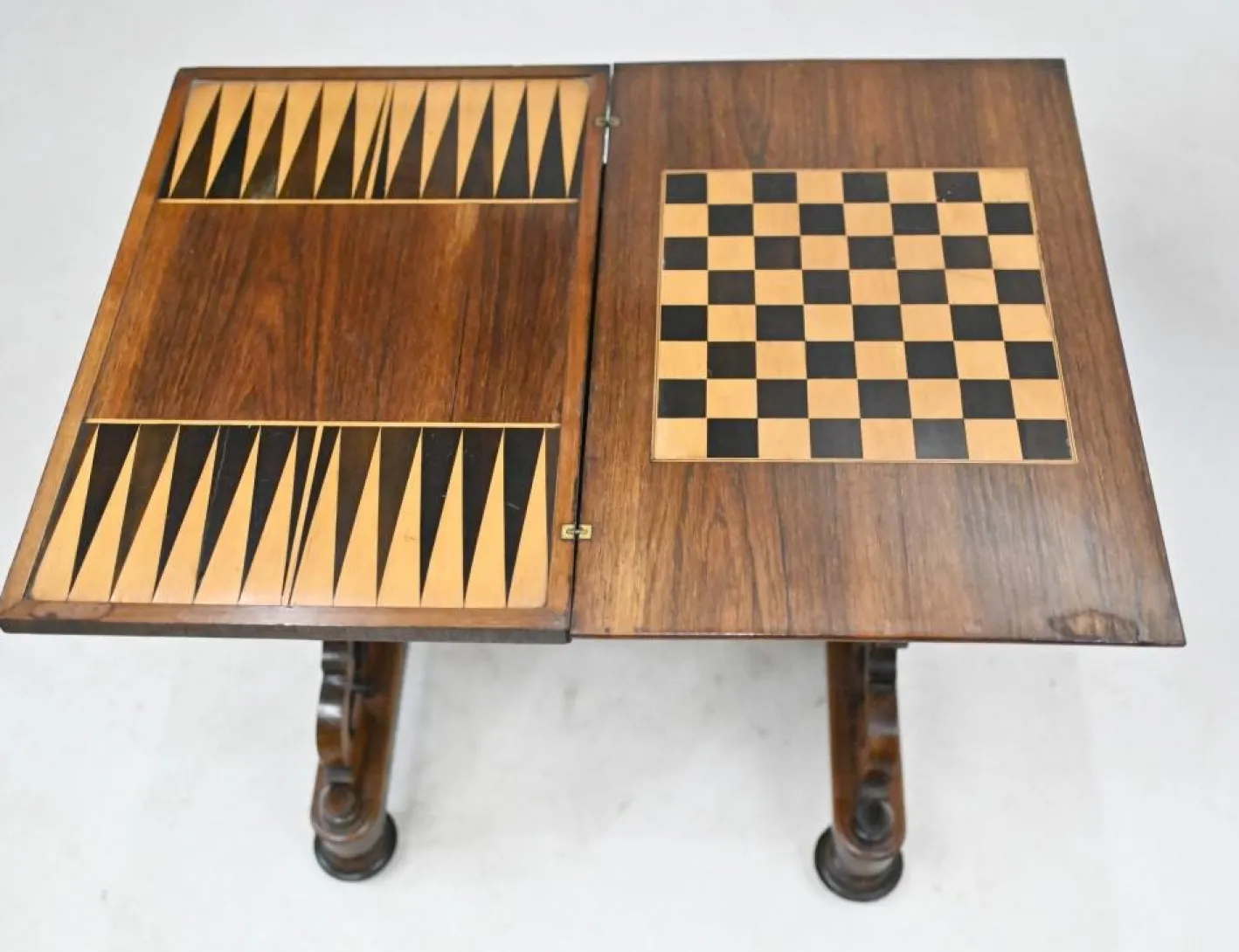 Viktorianischer Spieltisch, 1840er