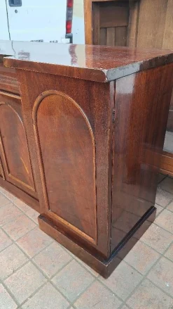 Viktorianisches Sideboard aus Mahagoni, 1800er