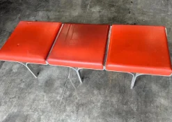 Vintage Drei-Sitzer Modell 656 Bank aus Orangefarbenem Kunstleder von John Behringer, 1960