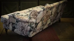 Vintage Drei-Sitzer Sofa aus Floralem Samt, 2010er