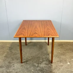 Vintage Esstisch aus Teak, 1960er