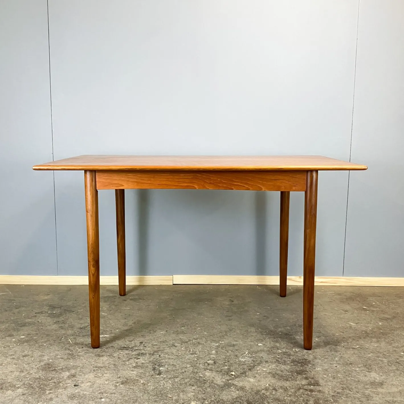 Vintage Esstisch aus Teak, 1960er