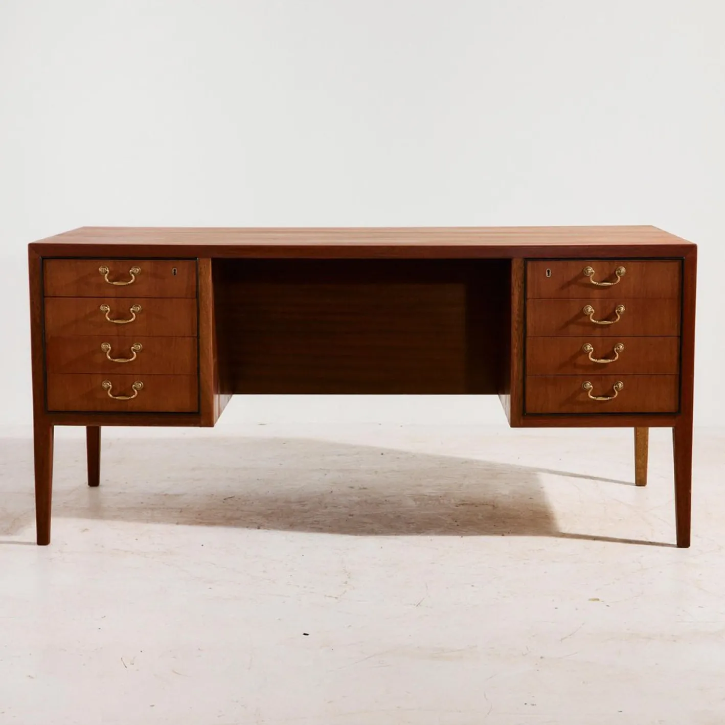 Vintage Schreibtisch aus Teak