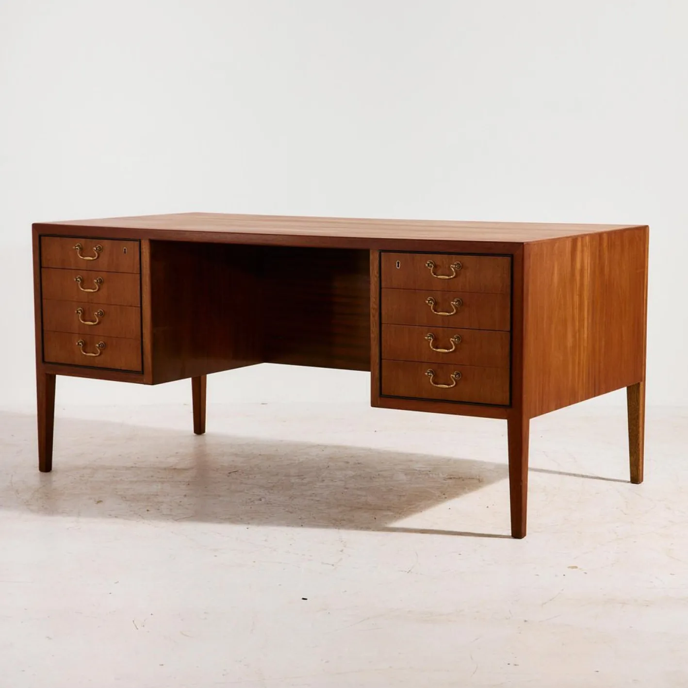 Vintage Schreibtisch aus Teak