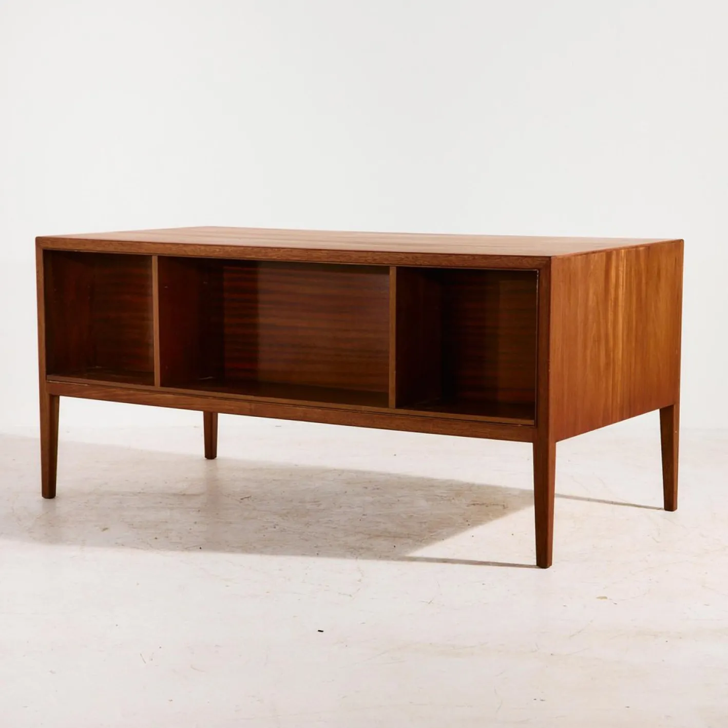 Vintage Schreibtisch aus Teak