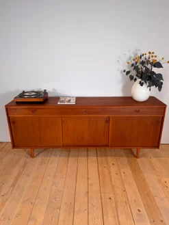 Vintage Sideboard aus Teak, 1960er